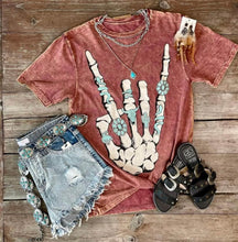Load image into Gallery viewer, Skeleton Rock in Mineral Wash Marroon S-XL
