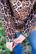 Load image into Gallery viewer, The Hear me Roar Pullover S-3X