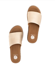 Load image into Gallery viewer, The Kalo Sandals in Platino 7-10