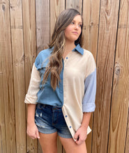 Load image into Gallery viewer, The Canton Cuff Denim Shorts