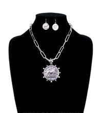 Load image into Gallery viewer, Western Horse Coin Necklace Set
