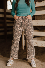 Load image into Gallery viewer, The Range &amp; Roar Jeans 1-20
