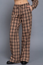 Load image into Gallery viewer, The Stroud Khaki Plaid Pants S-L
