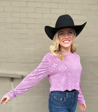 Load image into Gallery viewer, The Chillville Top in Lavendar S-XL
