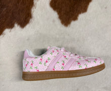 Load image into Gallery viewer, The Pasadena Pink Floral Sneakers

