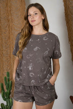 Load image into Gallery viewer, The Pawnee Charcoal Top S-L
