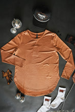 Load image into Gallery viewer, The Swanky Leather Top in Saddle S-3X

