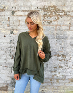The Payson Top in Olive S-XL