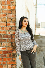 Load image into Gallery viewer, The Pony Puff Top S-XL

