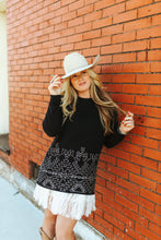 Load image into Gallery viewer, The Stitch That Top S-XL
