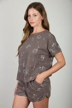 Load image into Gallery viewer, The Pawnee Charcoal Top S-L
