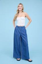 Load image into Gallery viewer, The Roma Chambray Wide-Leg Jeans S-L
