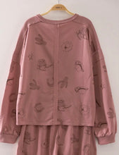 Load image into Gallery viewer, The Muskogee Rose Crewneck Top S-L
