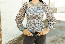 Load image into Gallery viewer, The Pony Puff Top S-XL
