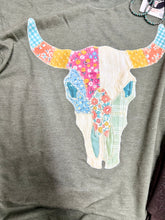 Load image into Gallery viewer, The Quilted SteerHead Tee S-XL
