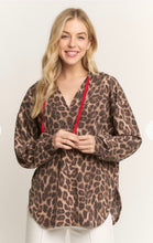 Load image into Gallery viewer, The Woodward Leopard Hooded Top S-L

