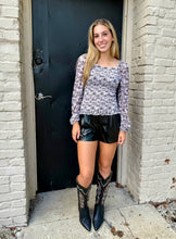 Load image into Gallery viewer, The Pony Puff Top S-XL
