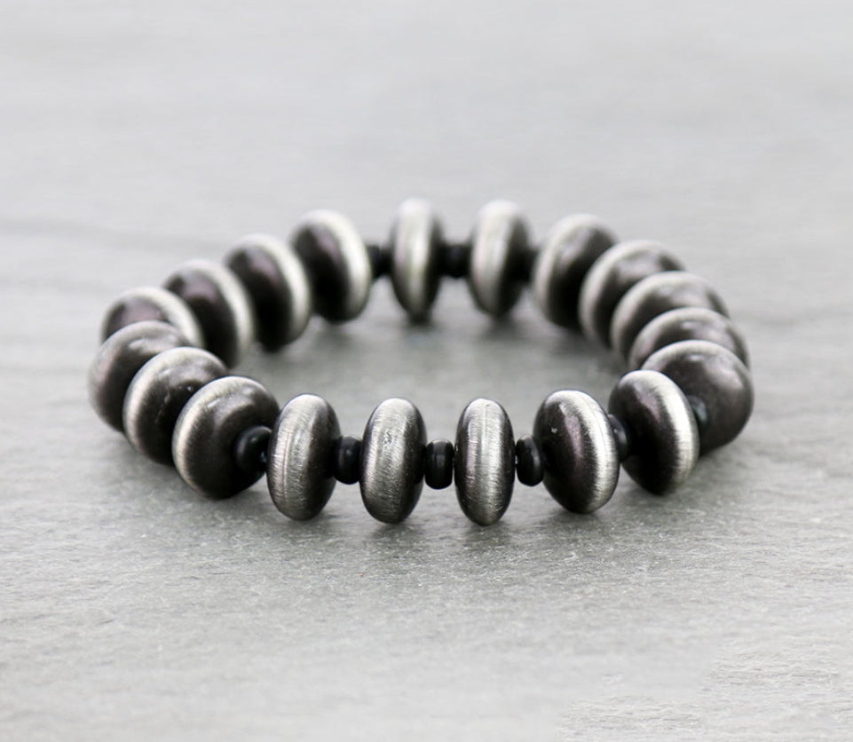 The Conroe Pearl Stretch Bracelet with Black
