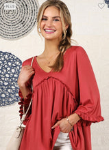 Load image into Gallery viewer, The Jana Top in Cranberry 1X-3X

