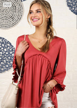 Load image into Gallery viewer, The Jana Top in Cranberry 1X-3X

